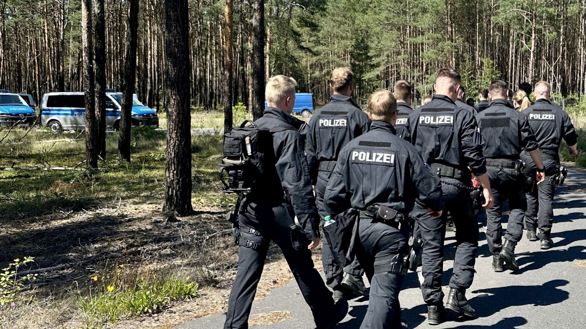 13-Jähriger von Campingplatz verschwunden - Großeinsatz