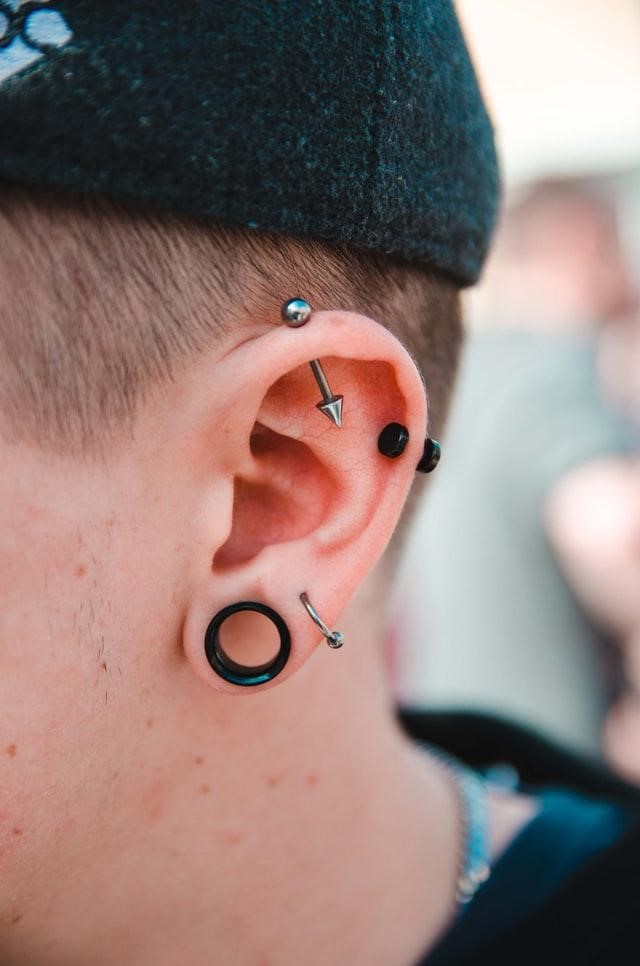 Ohrpiercings – das müssen Sie über den Schmuck für die Ohren wissen