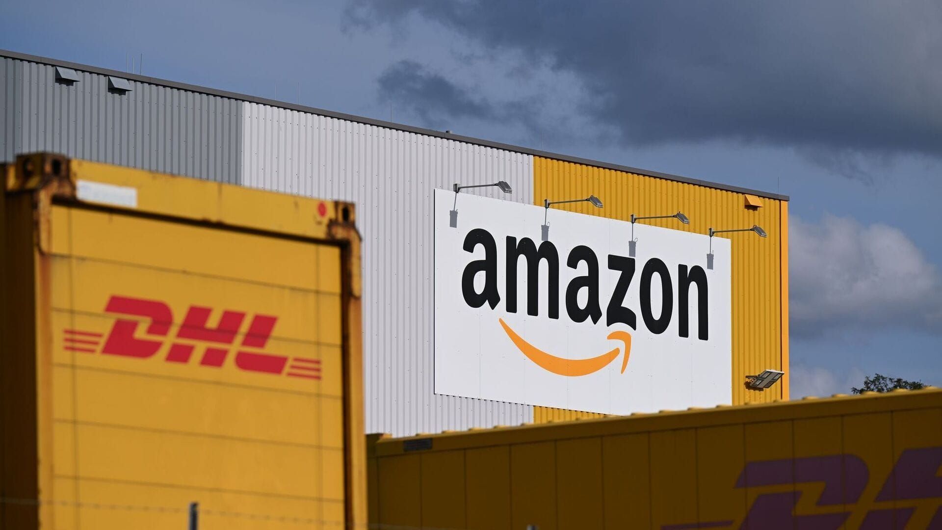 Amazon öffnet die Logistik-Festung — FedEx und UPS fallen in die Falle des Vergleichs