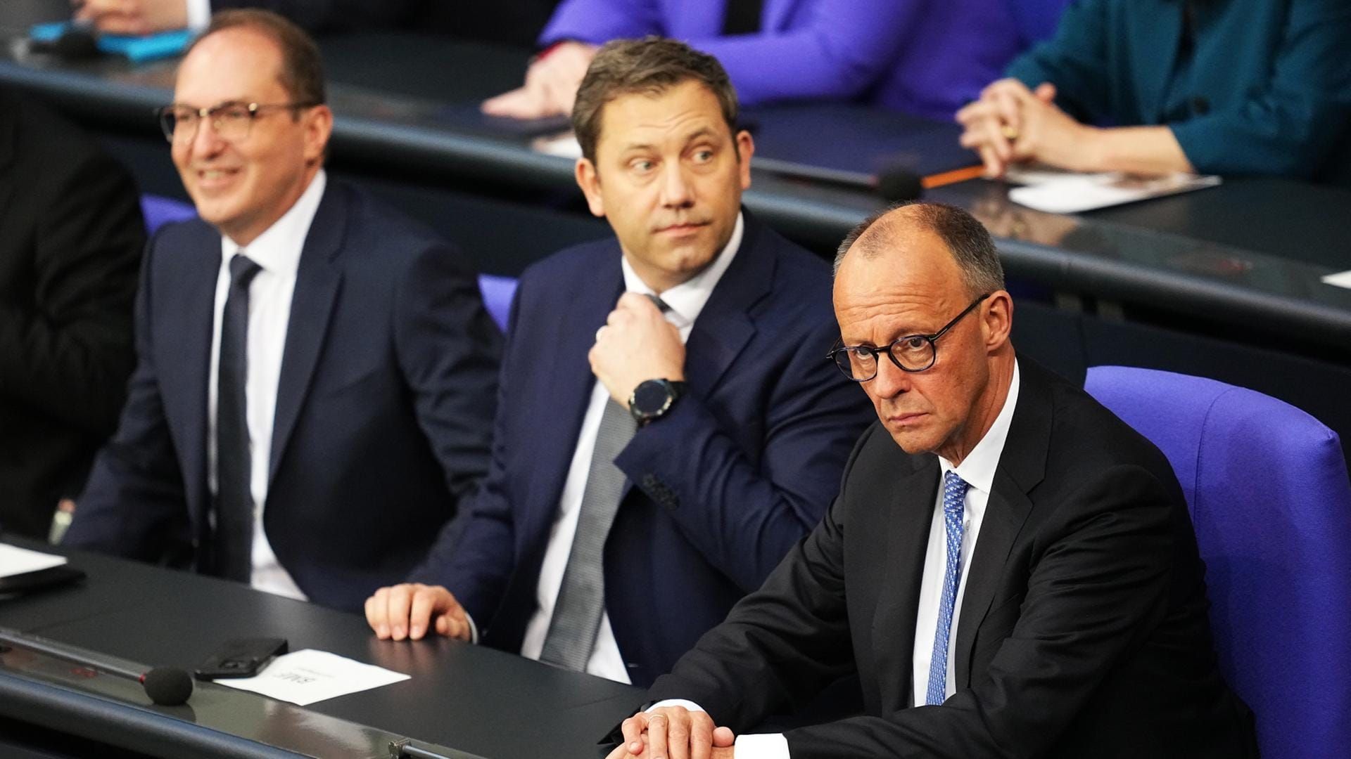 Merz am Abgrund: 84 Prozent mit Regierung unzufrieden – schwarz-rot stürzt auf historisches Tief