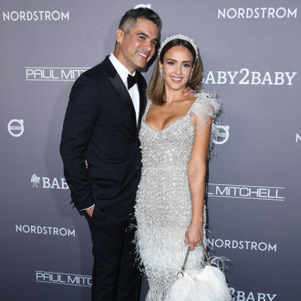 Jessica Alba, Cash Warren