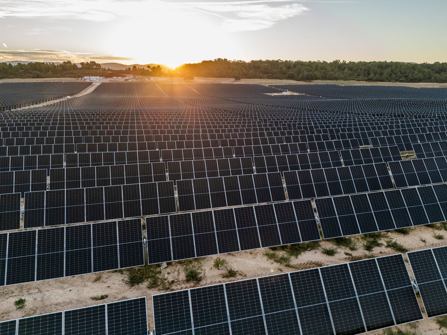 ABO Energy bringt erstmals Solarpark in Spanien schlüsselfertig ans Netz
