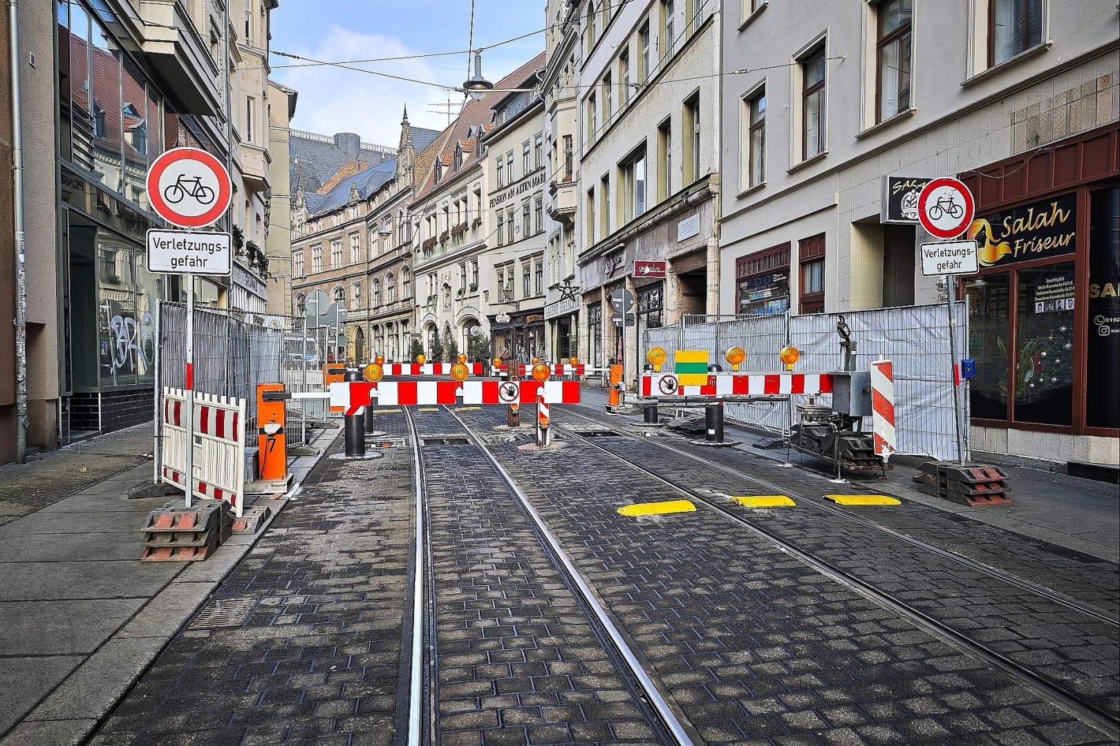 Absperrung für Weihnachtsmarkt am 26.11.2025