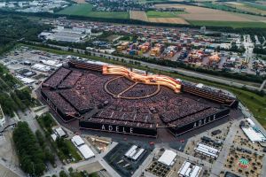 Adele-World in München: Profit schlägt Nachhaltigkeit