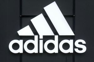 Adidas unter Klage: Umwelthilfe wirft Konzern Greenwashing vor