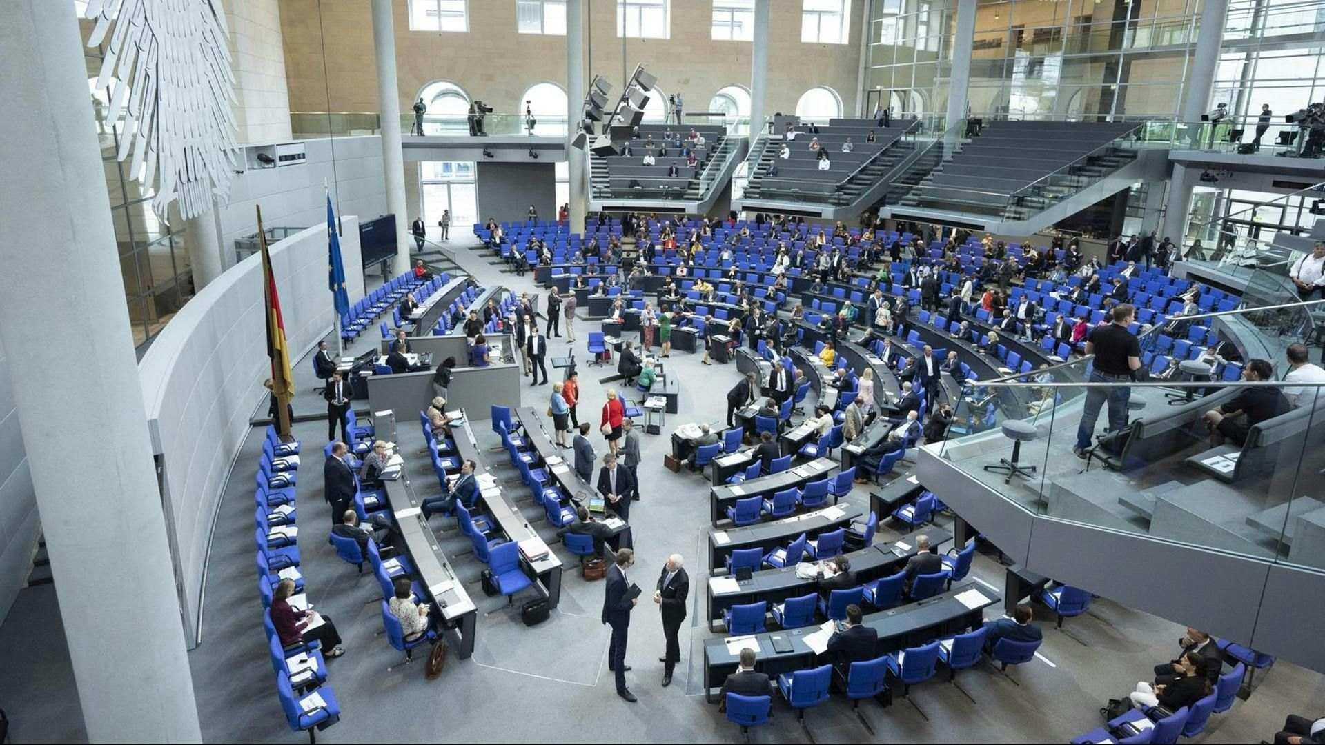 Ampel plant kräftige Mehrbelastung: Gutverdiener sollen ab Januar deutlich höhere Sozialbeiträge zahlen