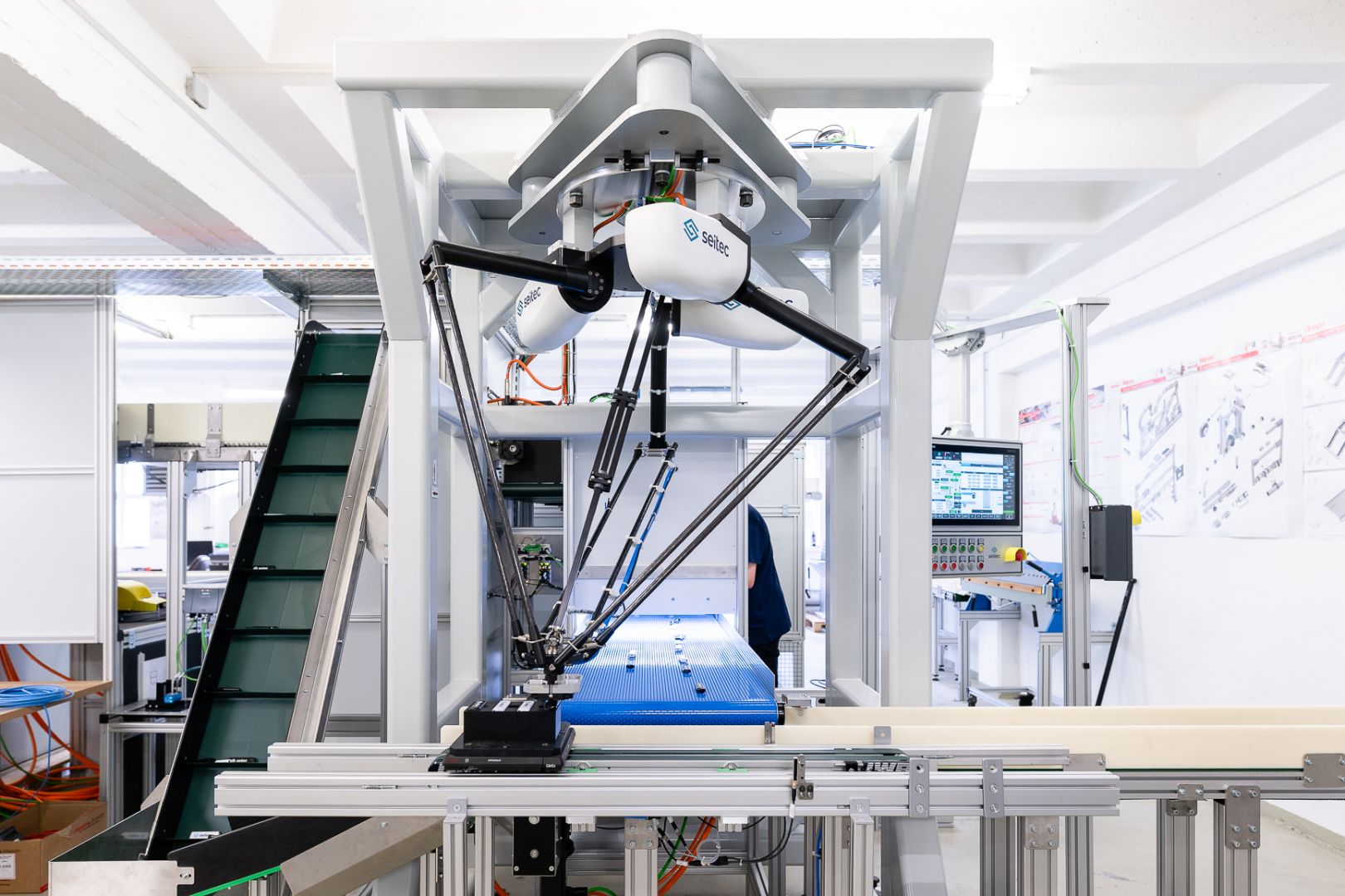 ams.Solution AG: Spezialist für Industrieautomation setzt im Projektgeschäft auf ams.erp