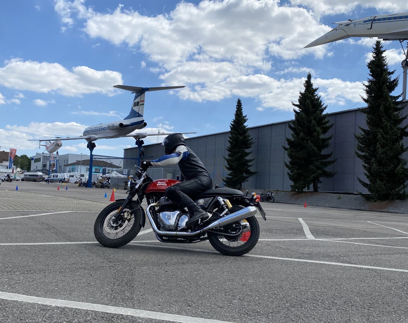 Ankommen, drankommen: MotoGymkhana auf dem Gelände des Technik Museum Sinsheim