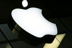 Apple startet KI-Offensive in Deutschland – iOS 18.4 bringt neue Funktionen, lässt Siri-Upgrade aber warten