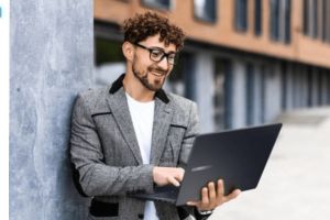 ASUS ExpertBook B3 – Smarter, schneller und AI-gestützt