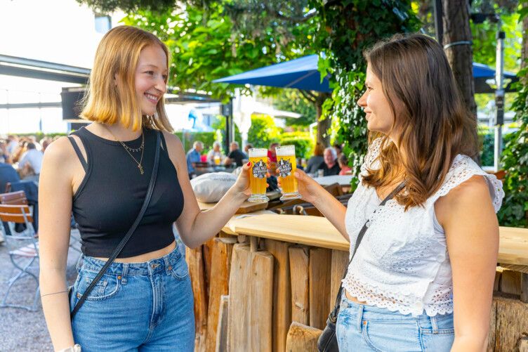 Badische Lebensart trifft auf Braukunst: Die „Lange Nacht der Brauereien“ kehrt am 11. Juli zurück nach Karlsruhe