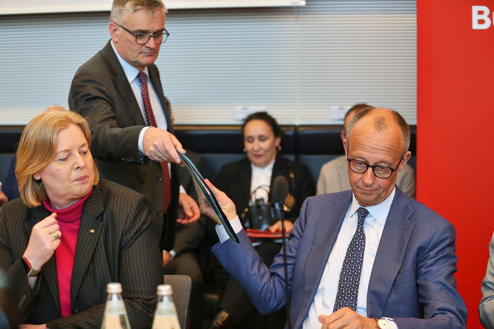 Bärbel Bas, Stefan Kornelius, Friedrich Merz am 19.05.2026
