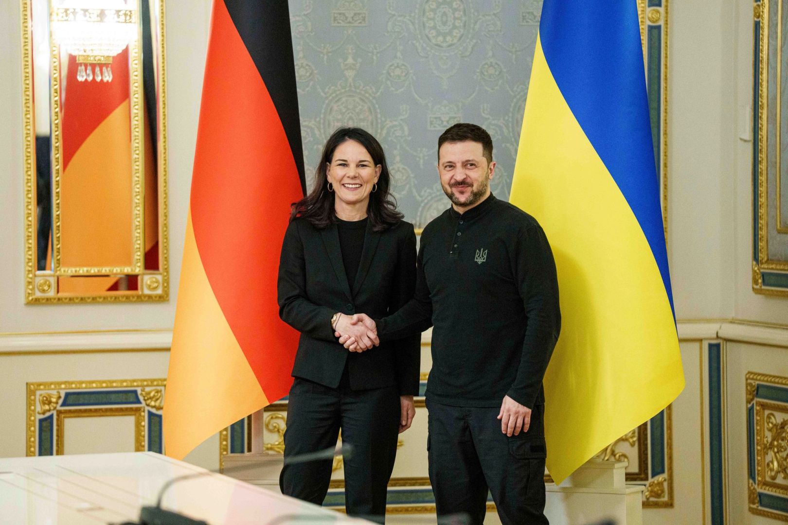 Baerbock zu Besuch in der Ukraine