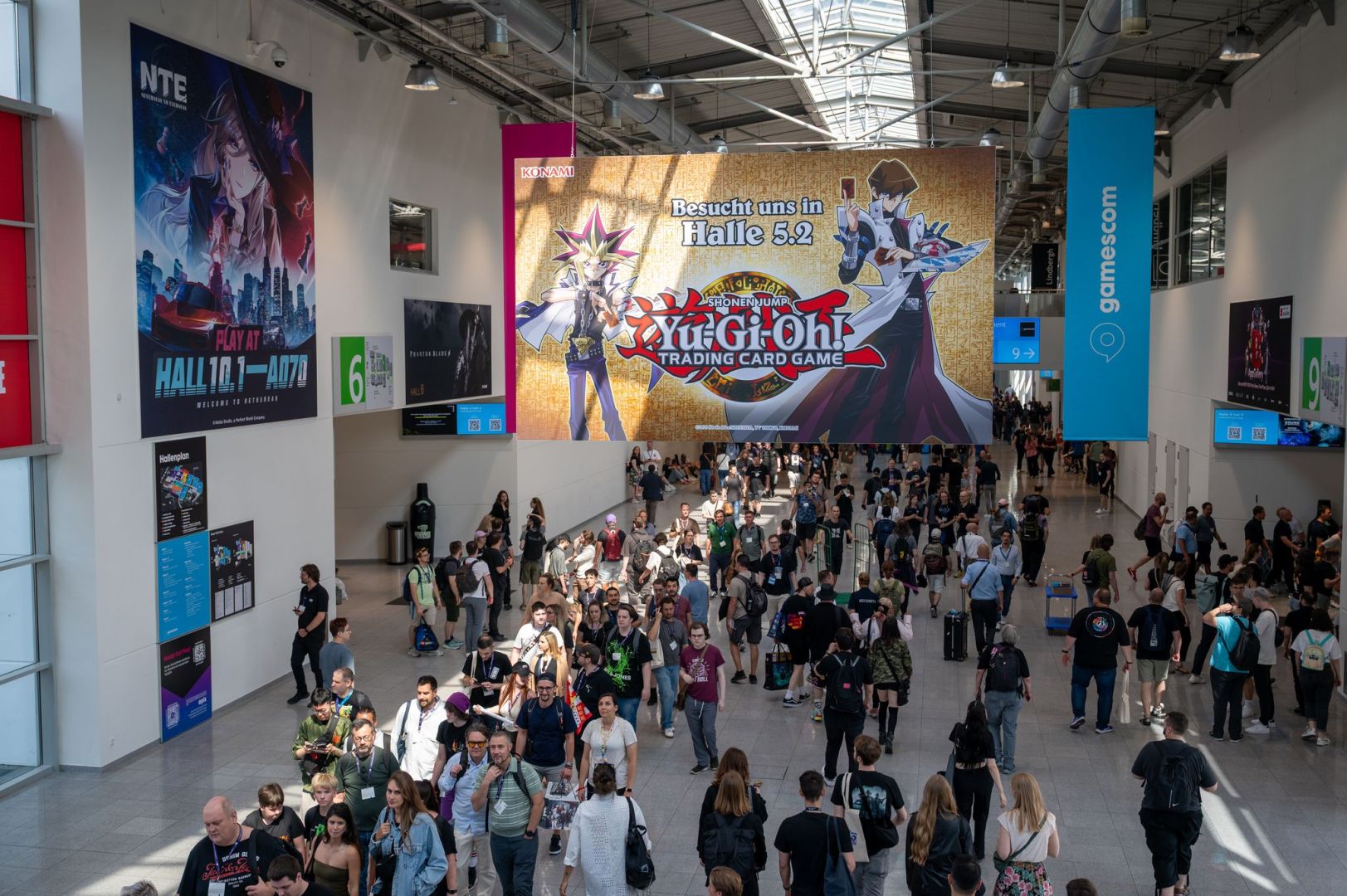 Besucher auf der Gamescom 2025