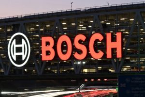 Bosch und Conti in der KI-Offensive: Autoindustrie vor historischem Wandel