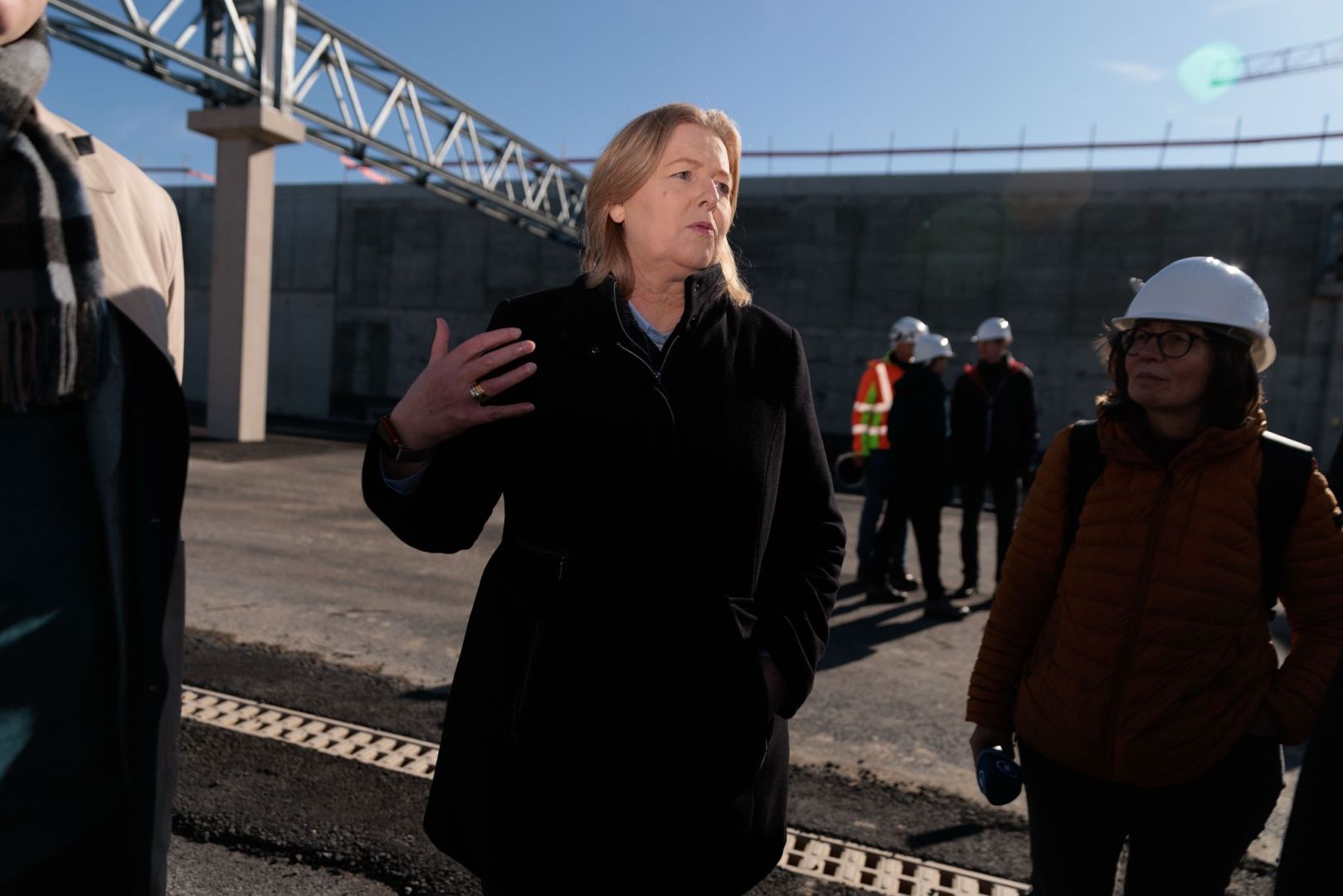 Bundesarbeitsministerin Bas besichtigt Elektrobus-Betriebshof