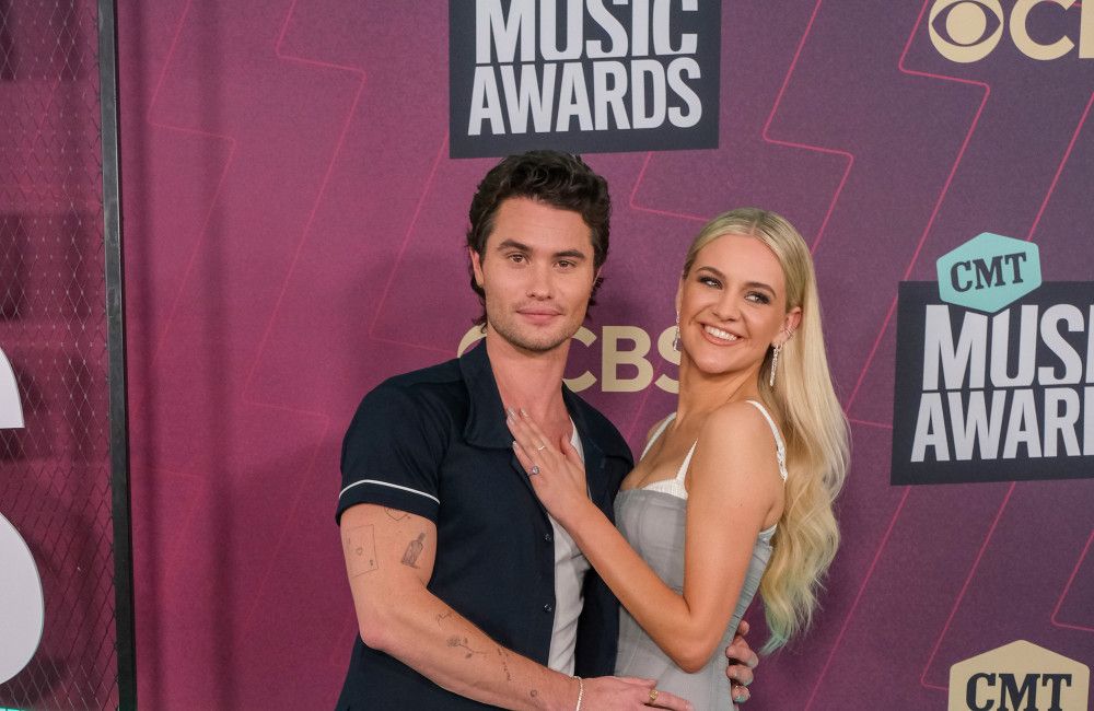 Chase Stokes, Kelsea Ballerini