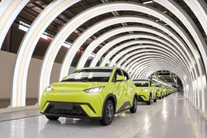 China’s Elektroauto-Revolution: Wie Peking die Autobranche überrollt