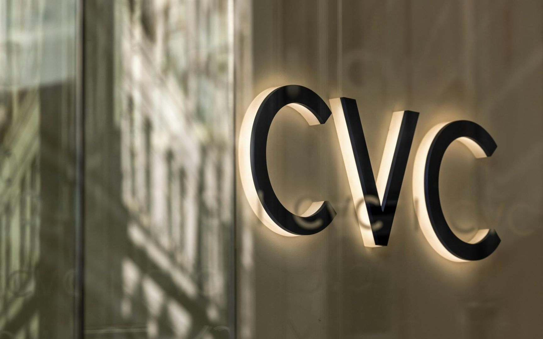 CVC stärkt US-Präsenz und sucht nach Private-Credit-Übernahme