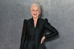 Dame Helen Mirren warnt davor, dass es immer noch einen 'Wunsch gibt, Frauen zu unterdrücken'.