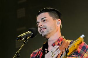 Dashboard Confessional Chris Carrabba