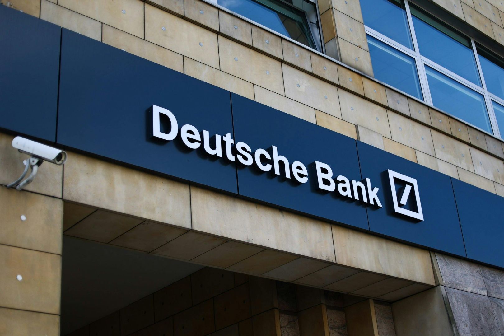Deutsche-Bank-Aktie im Fokus: Die 30-Euro-Marke wird zum entscheidenden Prüfstein