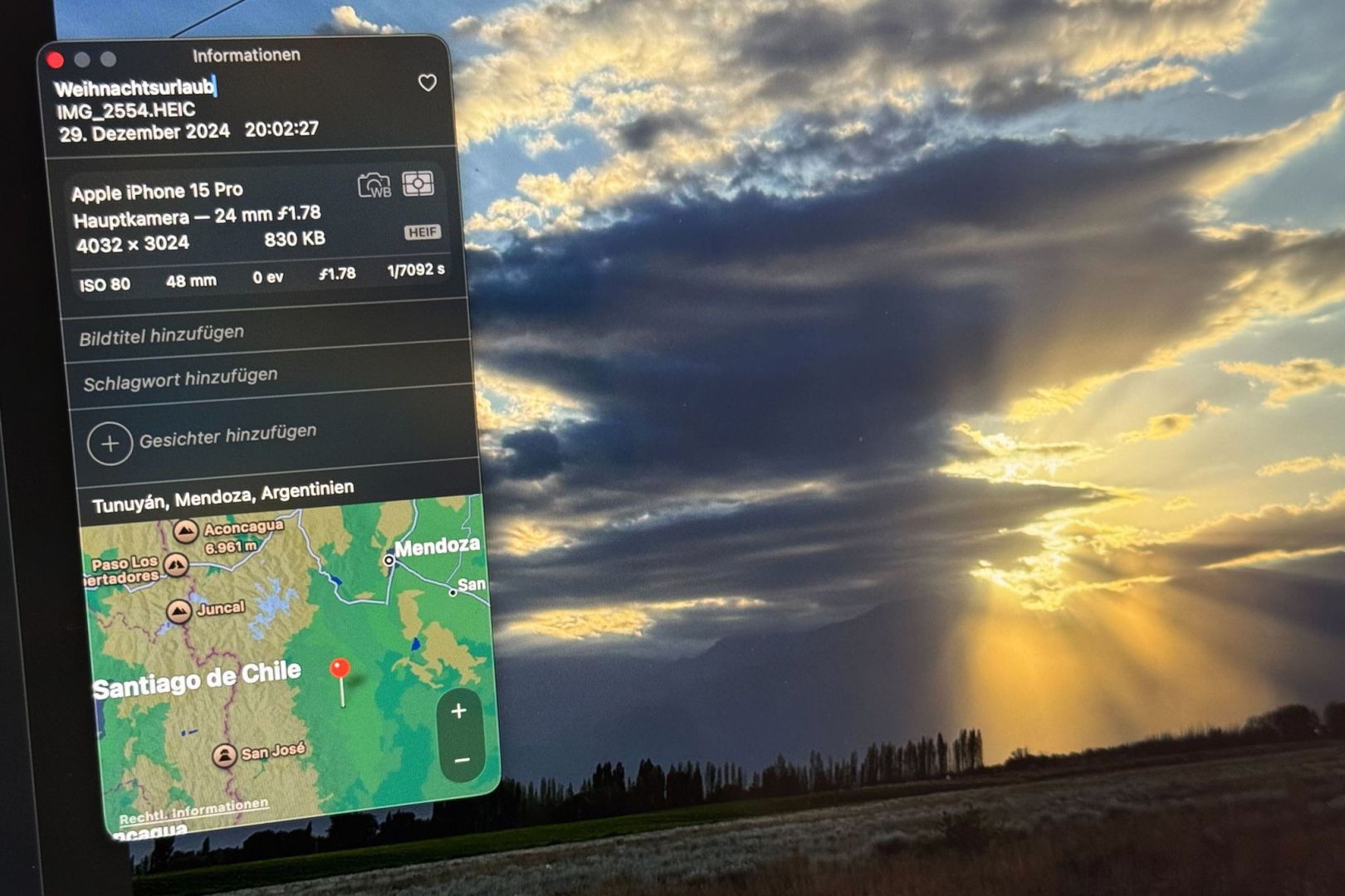 Die Metadaten eines Fotos sind auf einem Mac zu sehen