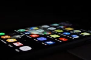 Digitale Freizeit 2025: Wie mobile Plattformen unseren Alltag steuern