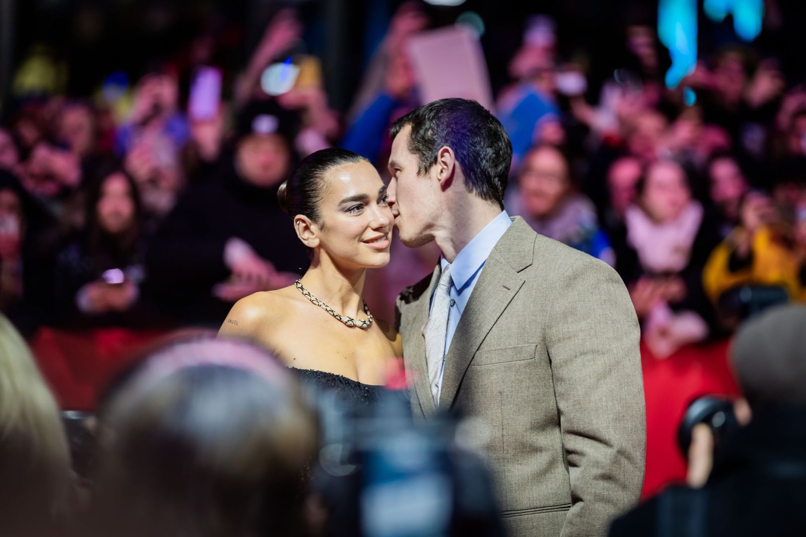 Dua Lipa und Callum Turner