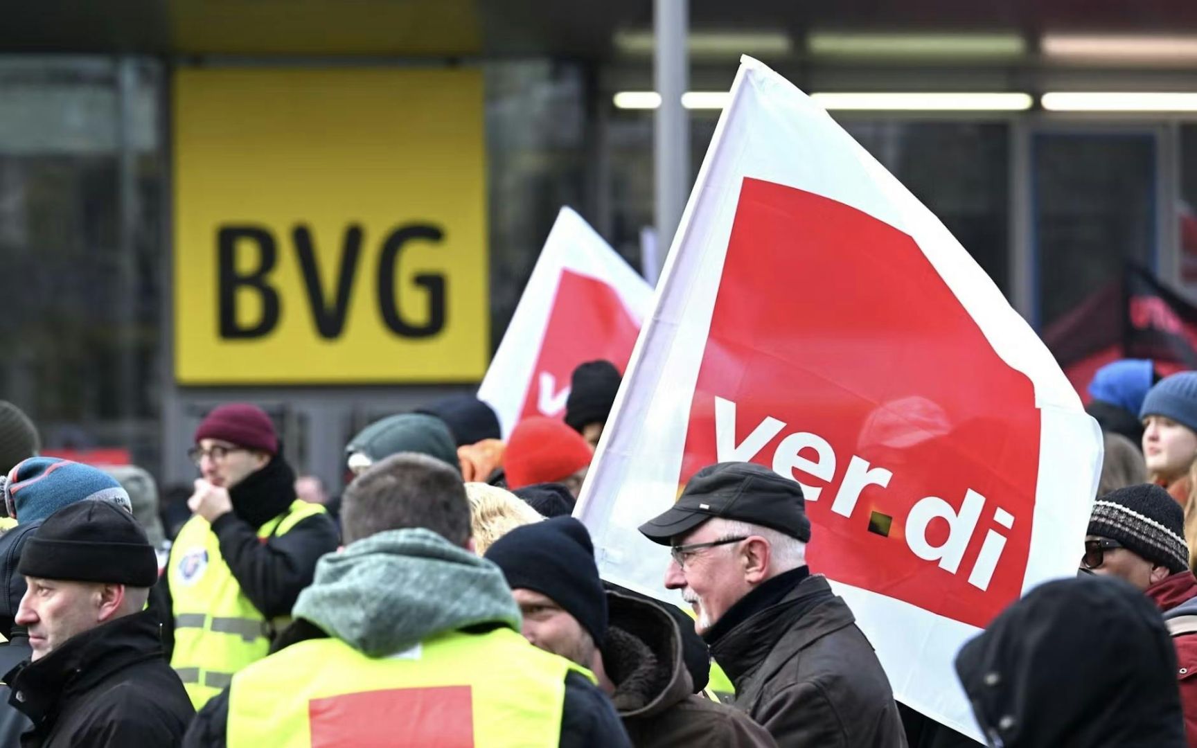 Durchbruch bei der BVG – Tarifkompromiss beendet monatelangen Arbeitskonflikt im Berliner Nahverkehr