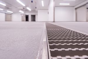 Effiziente Bodeninstandsetzung in Kaviarfabrik nahe Berlin