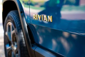 Elon Musk fragt sich: Wie passt VWs Milliarden-Deal mit Rivian zum Sparkurs?