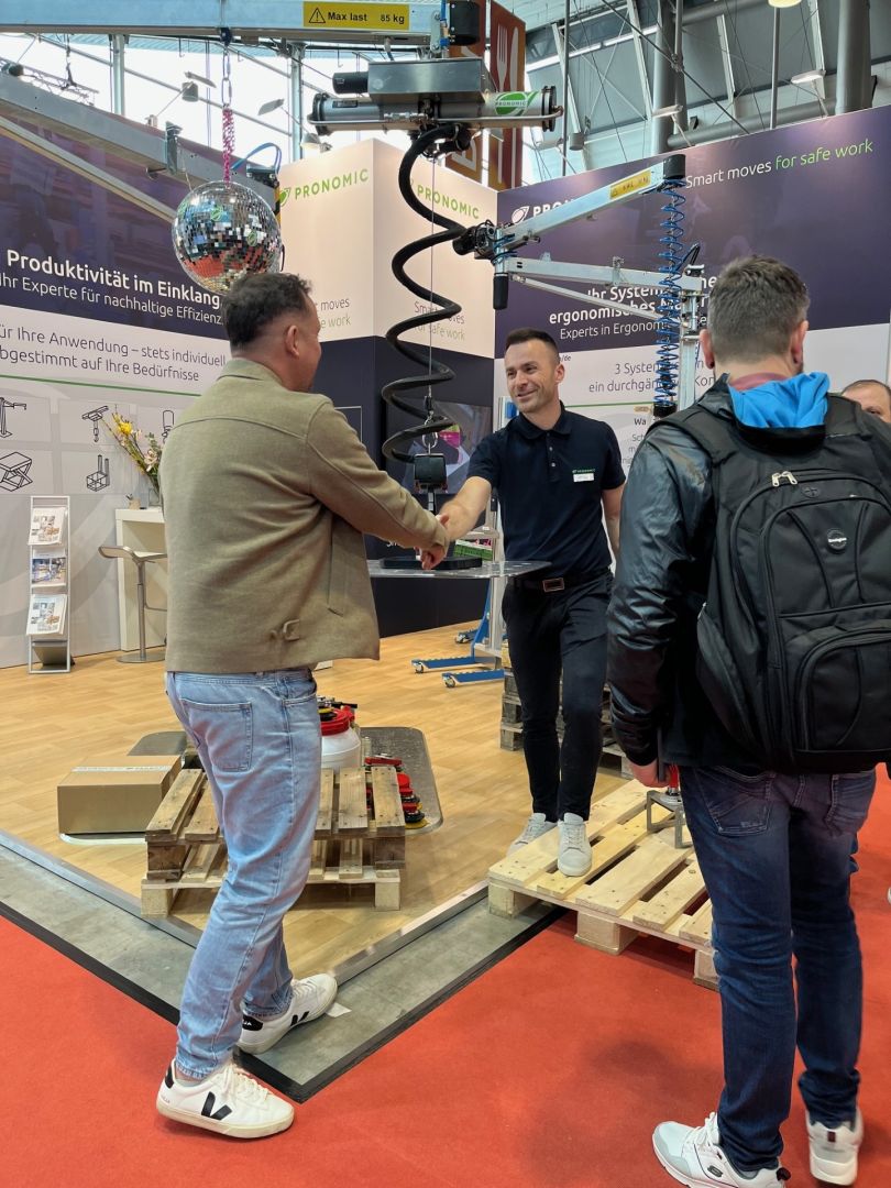 Ergonomische Handhabungstechnik präsentiert PRONOMIC auf der LOGISTICS & AUTOMATION in Hamburg