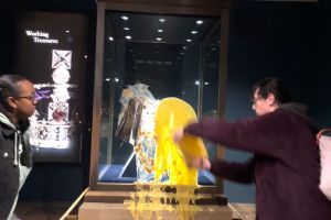 Essensanschlag auf die Kronjuwelen: Londoner Tower dicht