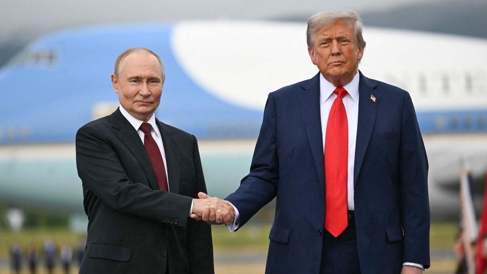 Europa reagiert gespalten auf den Alaska-Gipfel: Merz warnt, Orbán lobt