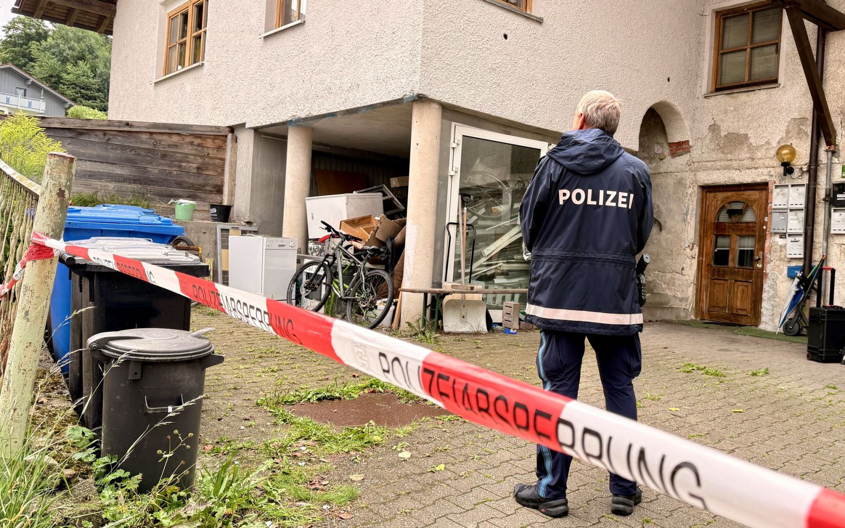 Festnahme nach Fund von drei Toten in Niederbayern