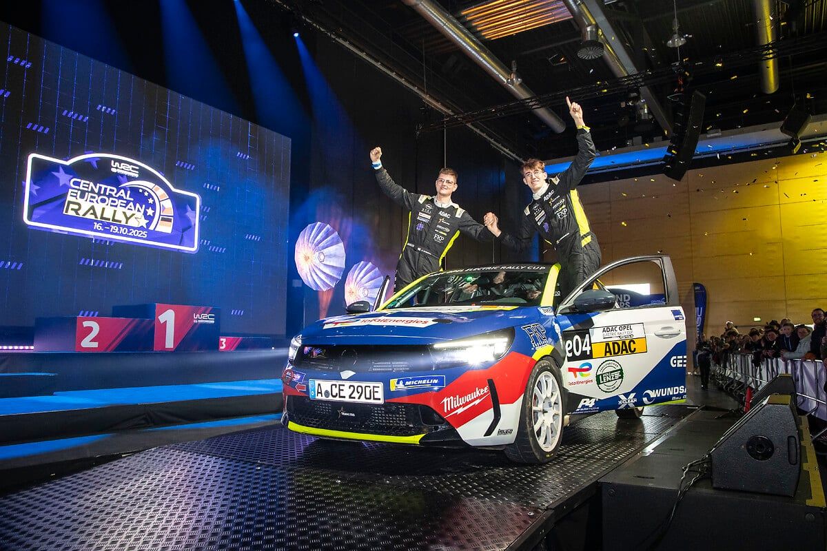 Finalkrimi im ADAC Opel Electric Rally Cup „powered by GSE“ 2025: Tom Heindrichs holt den Titel