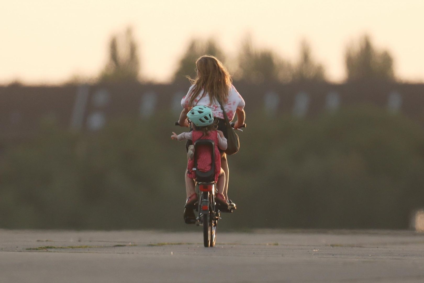 Frau mit Kind (Archiv)