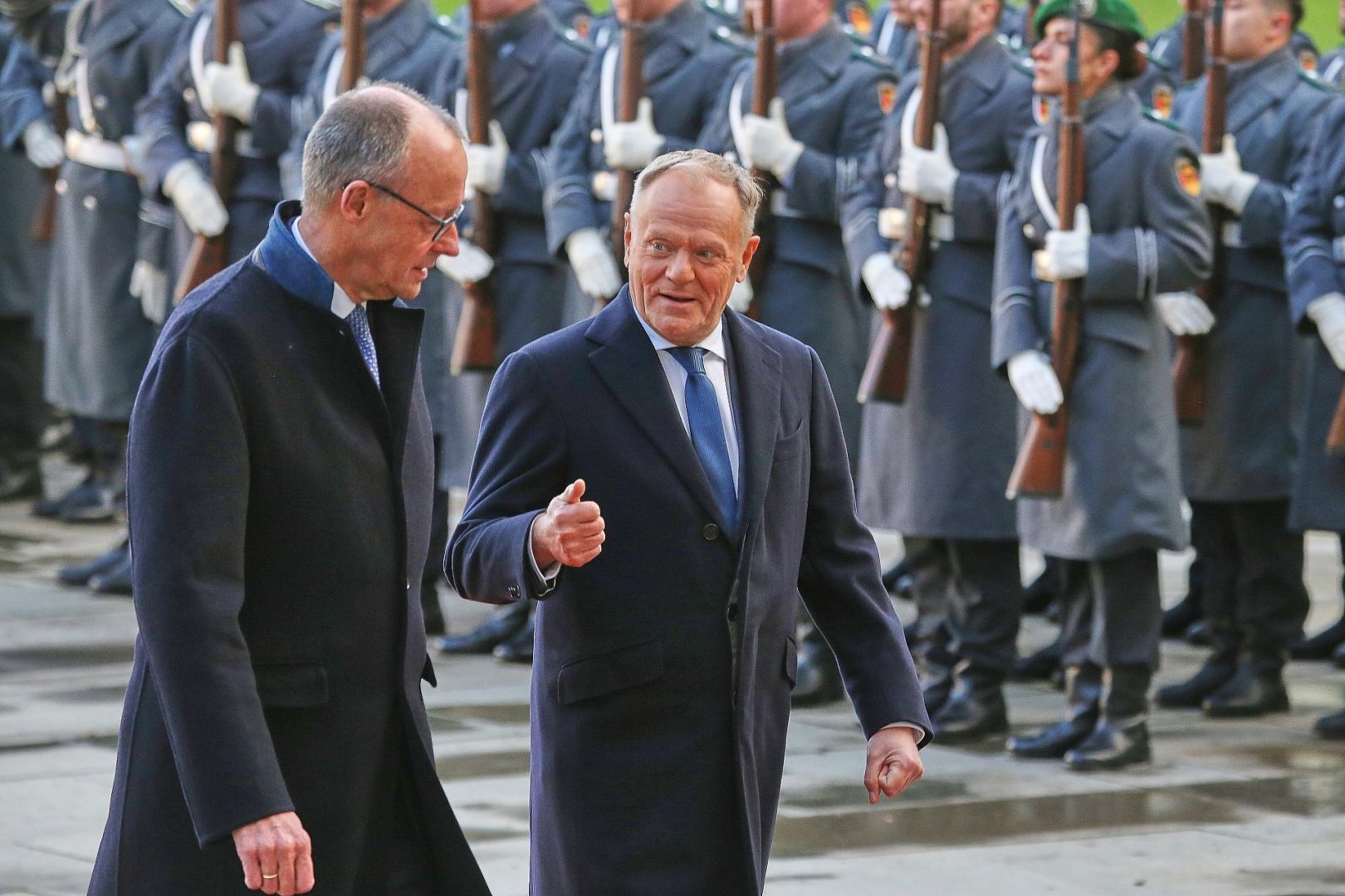 Friedrich Merz und Donald Tusk am 01.12.2025