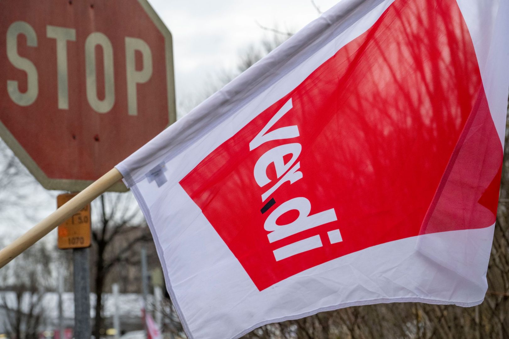Ganztägige Warnstreiks im ÖPNV