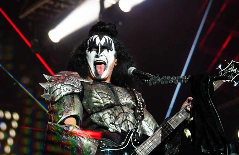 Gene Simmons hatte einen Autounfall.