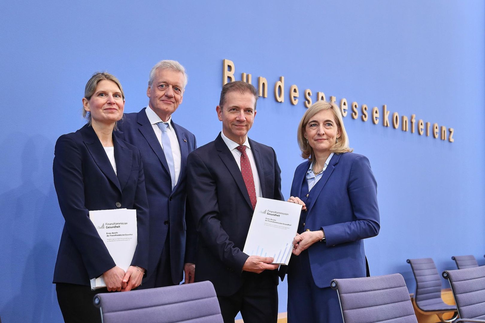 Gesundheits-Kommission legt Vorschläge vor am 30.03.2026