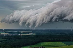Gewitterfront über Baden-Württemberg