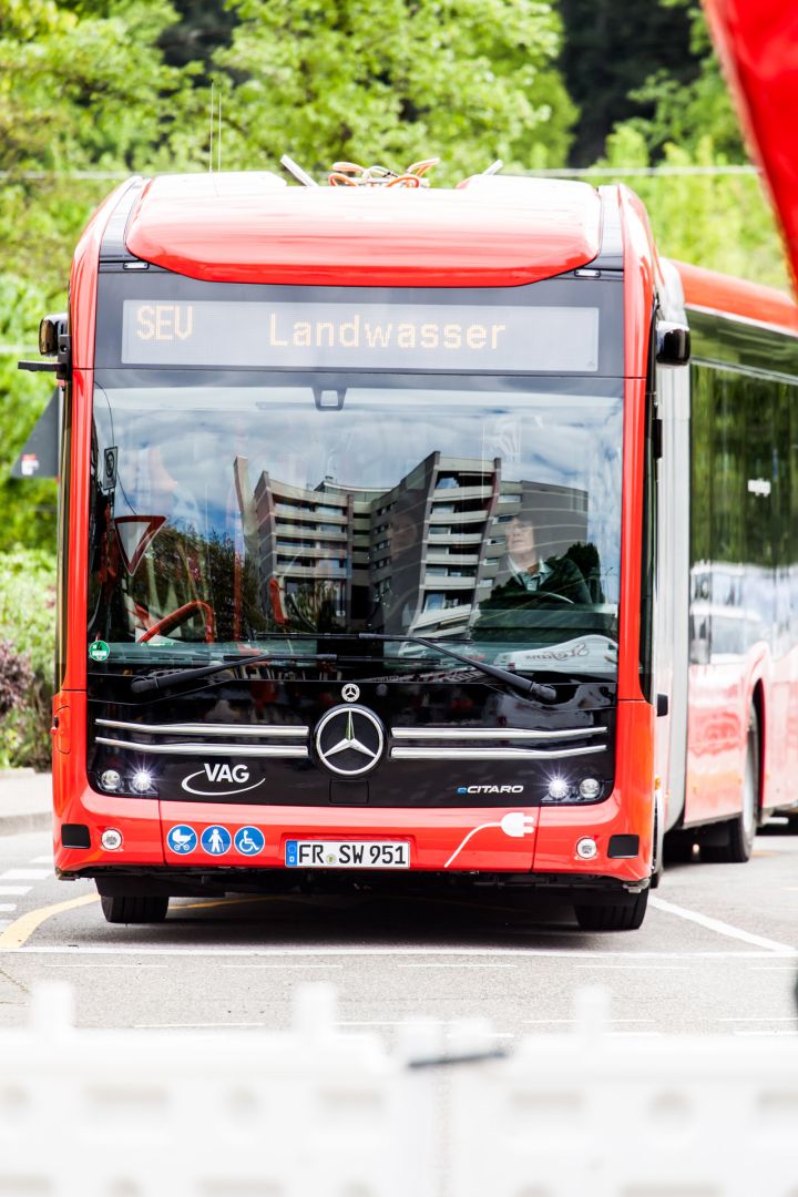 Gleisarbeiten werden in den Sommerferien ausgeweitet: Gemeinsamer SEV auf den Linien 1 und 3