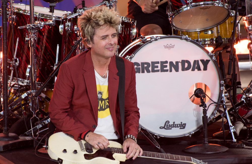 Green Day veröffentlichen eine erweiterte Deluxe-Edition ihres Albums 'Saviors' aus dem Jahr 2024 mit sieben zusätzlichen Tracks.