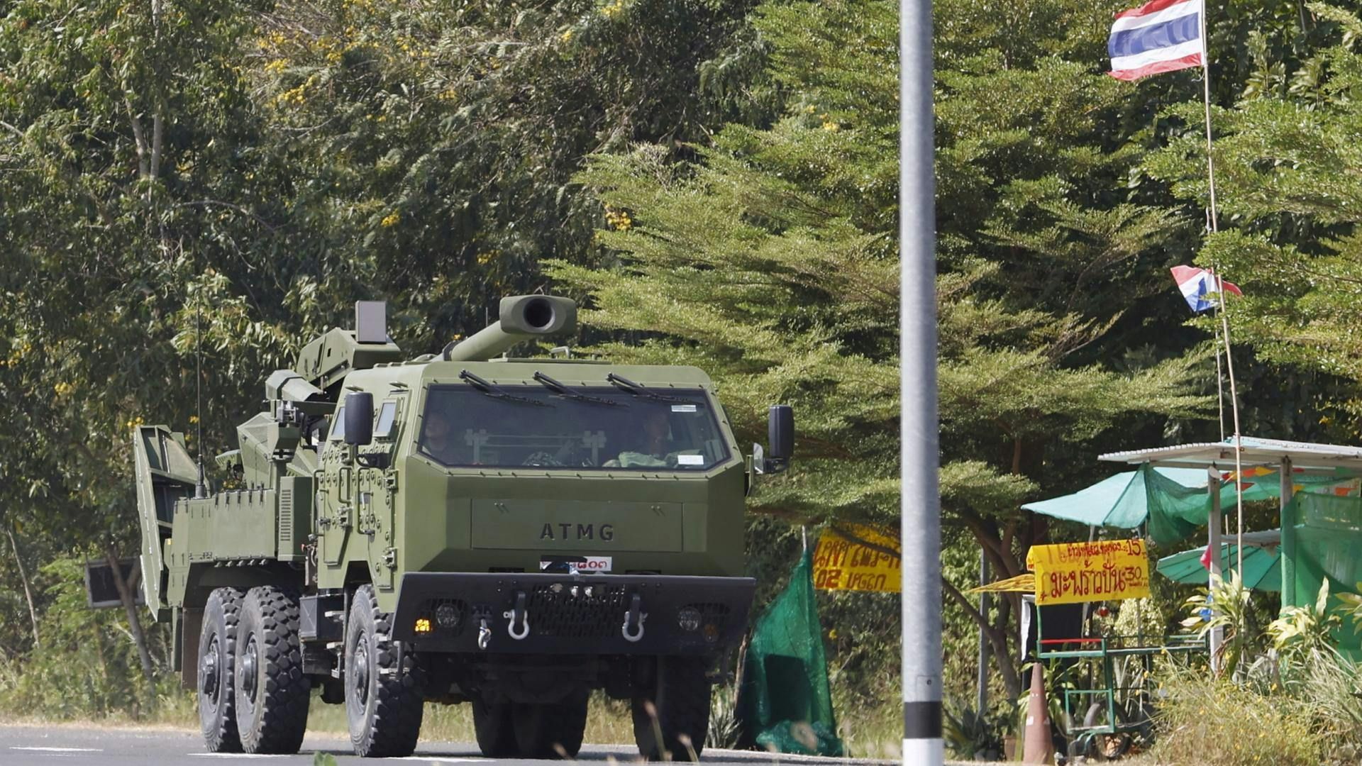Grenzkrieg eskaliert: Hunderttausende fliehen aus Kambodscha
