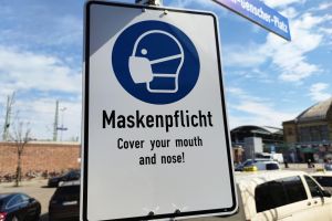 Hinweis auf Maskenpflicht (Archiv)