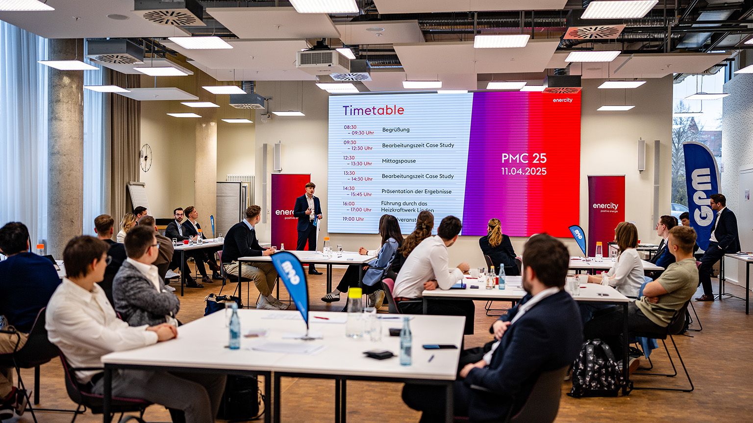 Hochschule Weserbergland triumphiert bei der Project Management Championship