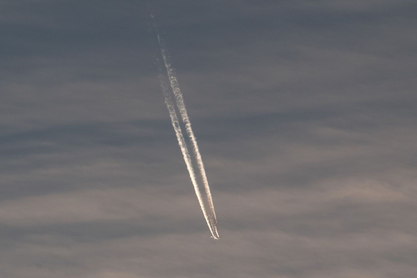 In Indonesien wird ein Flugzeug vermisst