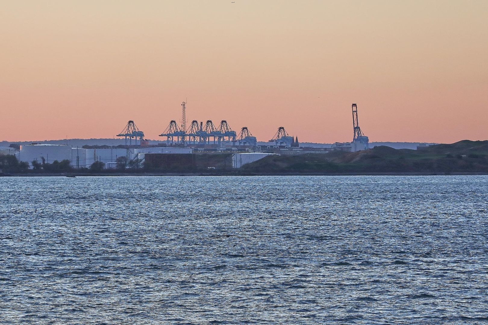 Industrieanlagen (Archiv)